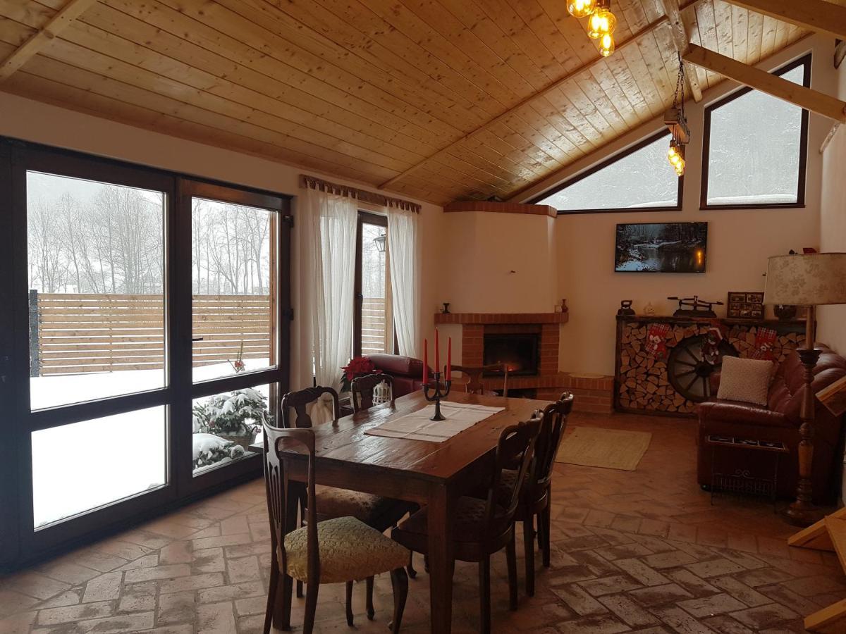 Sura Lu' Vasile. Bed & Breakfast Crivina  Екстериор снимка